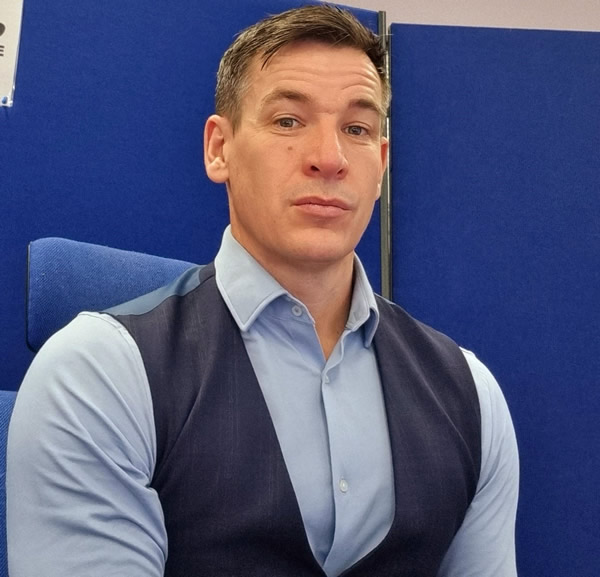 Detective Inspector Grant Bennett Detective Inspector Grant Bennett